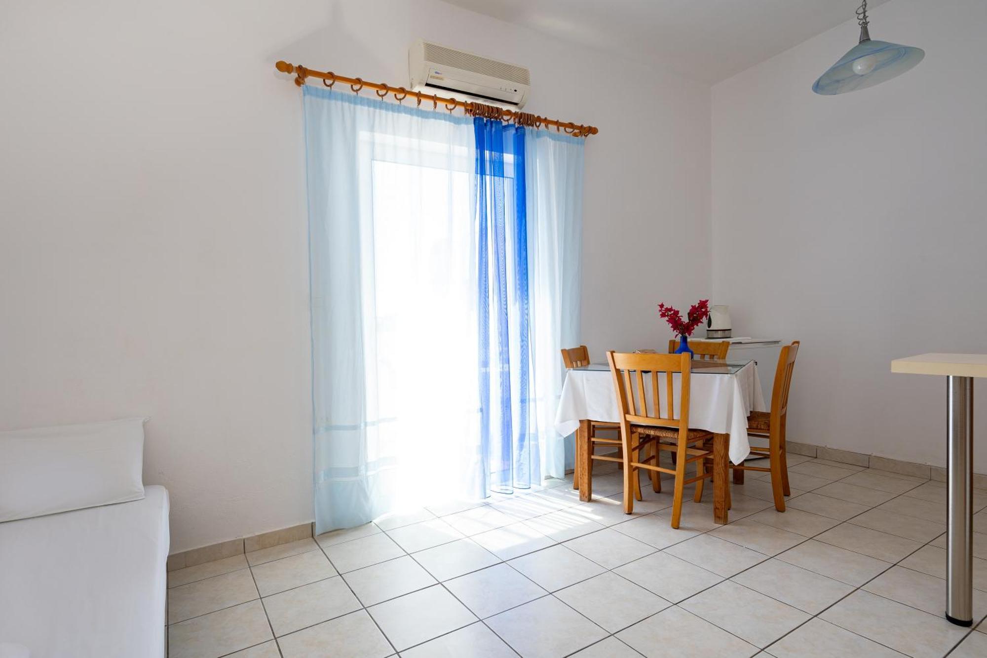 Alexis Apartments Ставрос Экстерьер фото
